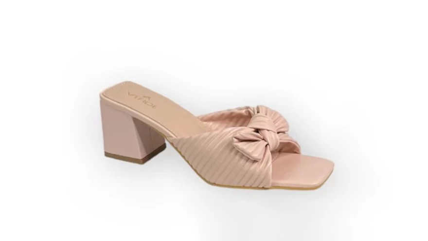 μπεζ mules