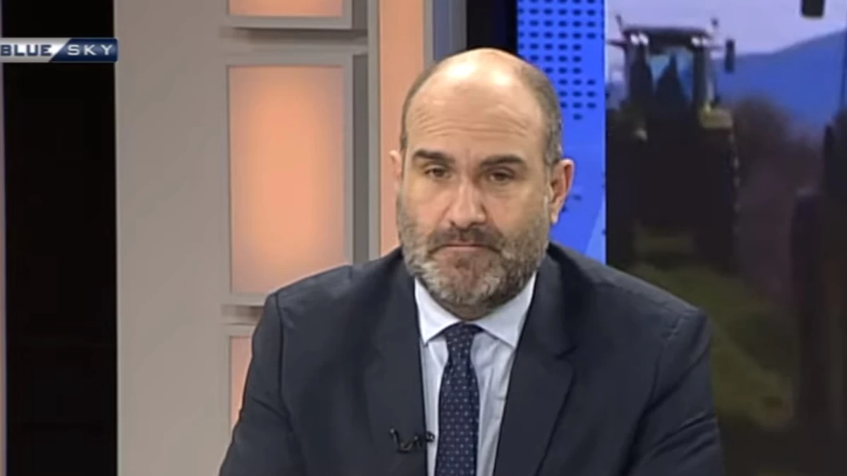 Δημήτρης Μαρκόπουλος: «Δέχομαι απειλητικά μηνύματα με φωτογραφίες των παιδιών μου» - ''Παγωμάρα'' στον αέρα του Blue Sky