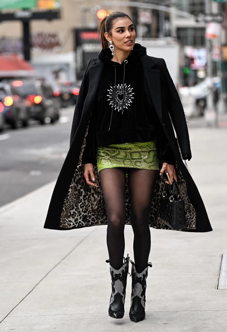 mini skirt
