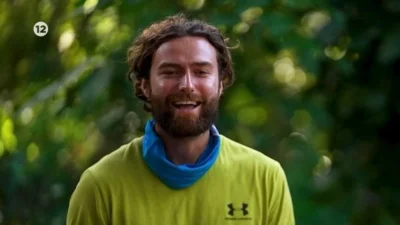 Rob James Seymour: Μπαμπάς και γιος πίνουν το κρασί τους φορώντας φούστα - Αυτός είναι ο πατέρας του πρώην παίκτη Survivor