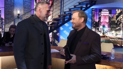 Σάββατο με φίλους (10/2): Αποκλειστικό backstage υλικό από την εκπομπή του Χρήστου Φερεντίνου