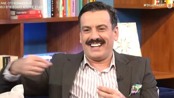 Θάνος Κιούσης: «Πήγα πρώτα να ζητήσω το χέρι της από τη γιαγιά της, ντυμένος ναύαρχος, με...» - Ο γάμος με την 27χρονη Ιωάννα και τα δύο παιδιά τους