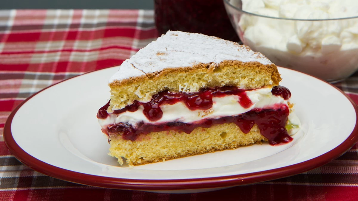 Victoria Cake: Η μυστική συνταγή για το πιο λατρεμένο κέικ - σάντουιτς