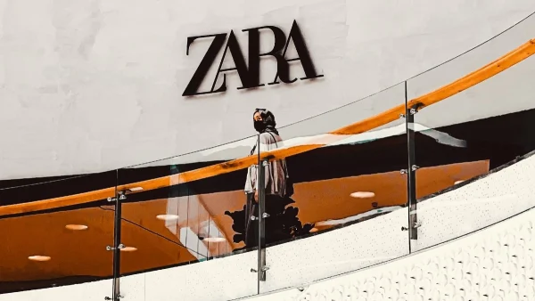 Zara εκπτώσεις 2024: Φρενίτιδα με το καλύτερο παντελόνι της σεζόν που τώρα κοστίζει 12,99 ευρώ