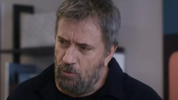 Κάνε ότι κοιμάσαι (25/3): «Είναι πια θέμα χρόνου να βγουν όλα στην επιφάνεια» - Όλα στη φόρα για τον βουλευτή με το πορνογραφικό υλικό