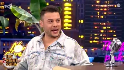 George Caney: «Έχω δουλέψει με τη Σκορδά, τον Λιάγκα και την...» - Ο δημοσιογράφος που μετανάστευσε στο Βερολίνο και έγινε viral με το "Delulu" στο Tik Tok