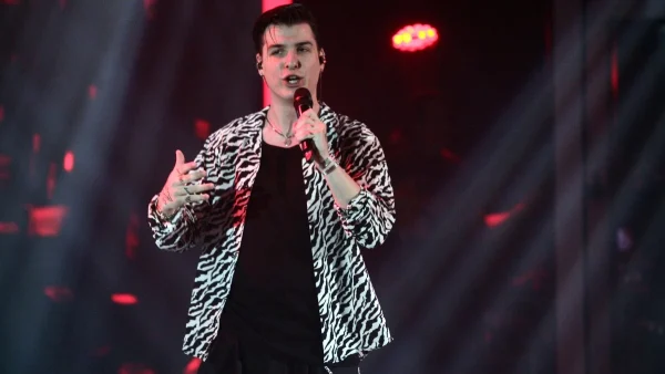 Στέφανος Πιτσινιάγκας για το τραγούδι της Eurovision: «Ο στίχος είναι ίδιος, είναι ολοφάνερη η επιρροή από το "Δυνατά"»