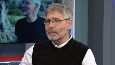 Θοδωρής Αθερίδης:  «Μια ολόκληρη γειτονιά με κυνηγούσε να με δείρει…» - Οι επικές ιστορίες από την παιδική του ηλικία