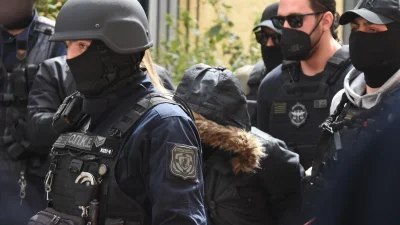 Μάνος Δασκαλάκης: «Για τα παιδιά που δολοφόνησες εσύ θα σου γ@@@@@ ό,τι έχεις και δεν έχεις» - Άγριο επεισόδιο στη δίκη με την Ρούλα Πισπιρίγκου