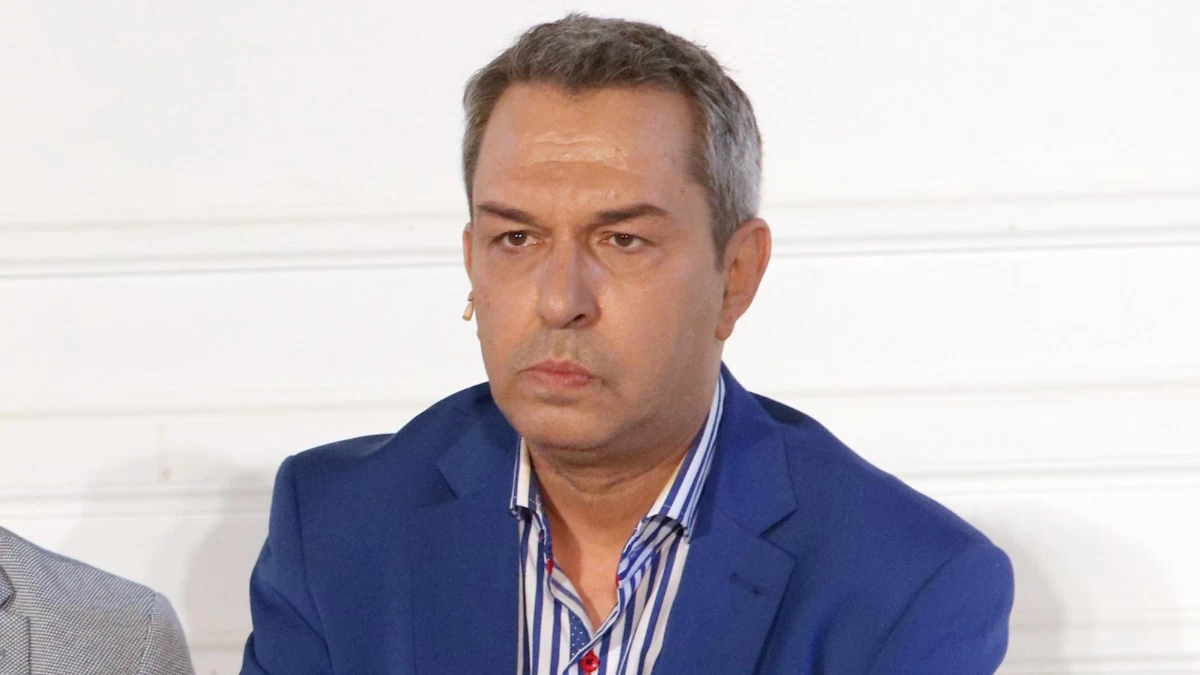 Χρήστος Χατζηπαναγιώτης: Χαμογελαστός στο κρεβάτι του νοσοκομείου - Η πρώτη του φωτογραφία μετά το έμφραγμα