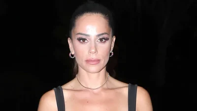 Μαρία Αντωνά: Με καυτό ροζ σορτσάκι και crop top στην πρώτη δημόσια έξοδο μετά το χωρισμό από τον Σοϊλέδη