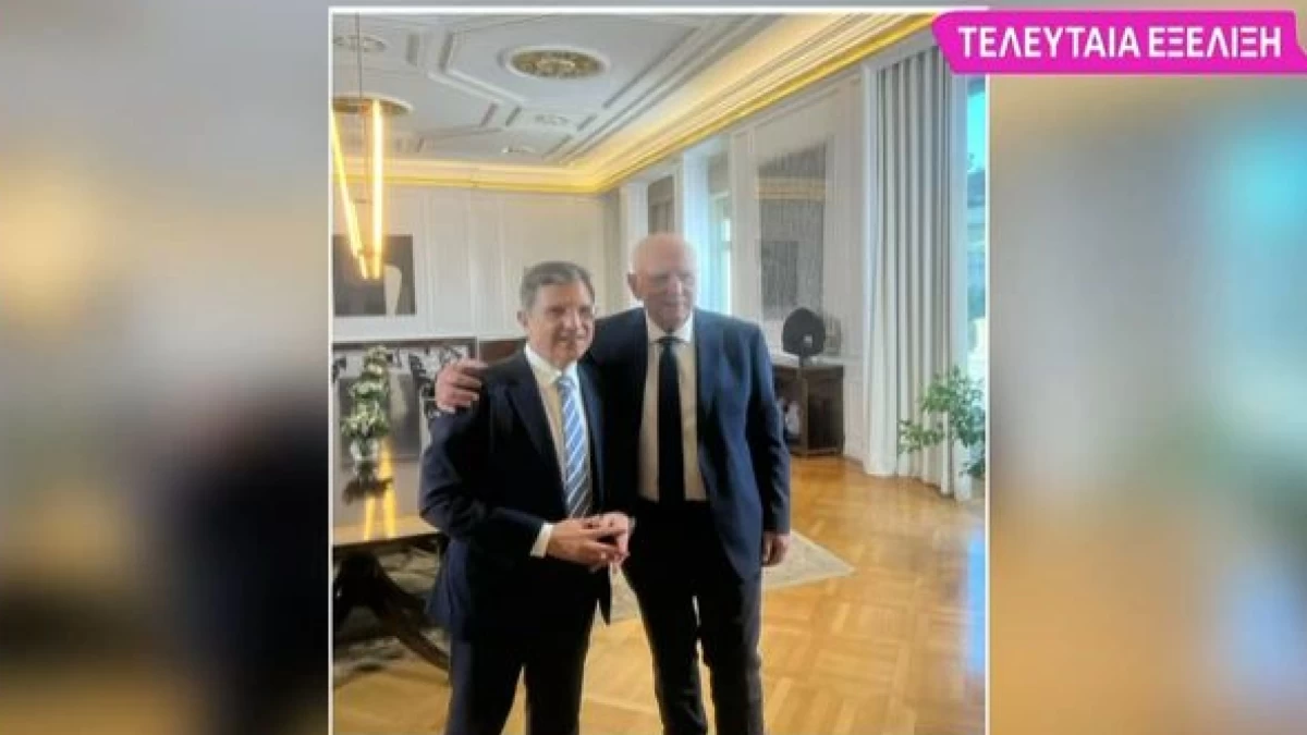 Γιώργος Παπαδάκης: Το φιλί στον Αυτιά και οι όλο νόημα ατάκες μπροστά στον Κυριάκο Μητσοτάκη - Συναντήθηκαν μετά από 21 χρόνια