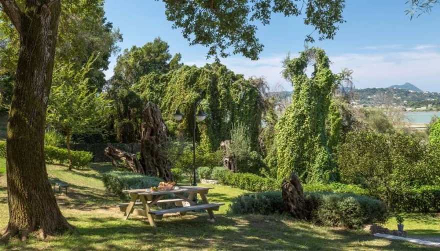 Πάσχα στο ανανεωμένο Divani Corfu Palace