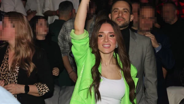 Καλομοίρα: «Γίνομαι έξαλλη αν μια γυναίκα μιλήσει στον σύζυγό μου»
