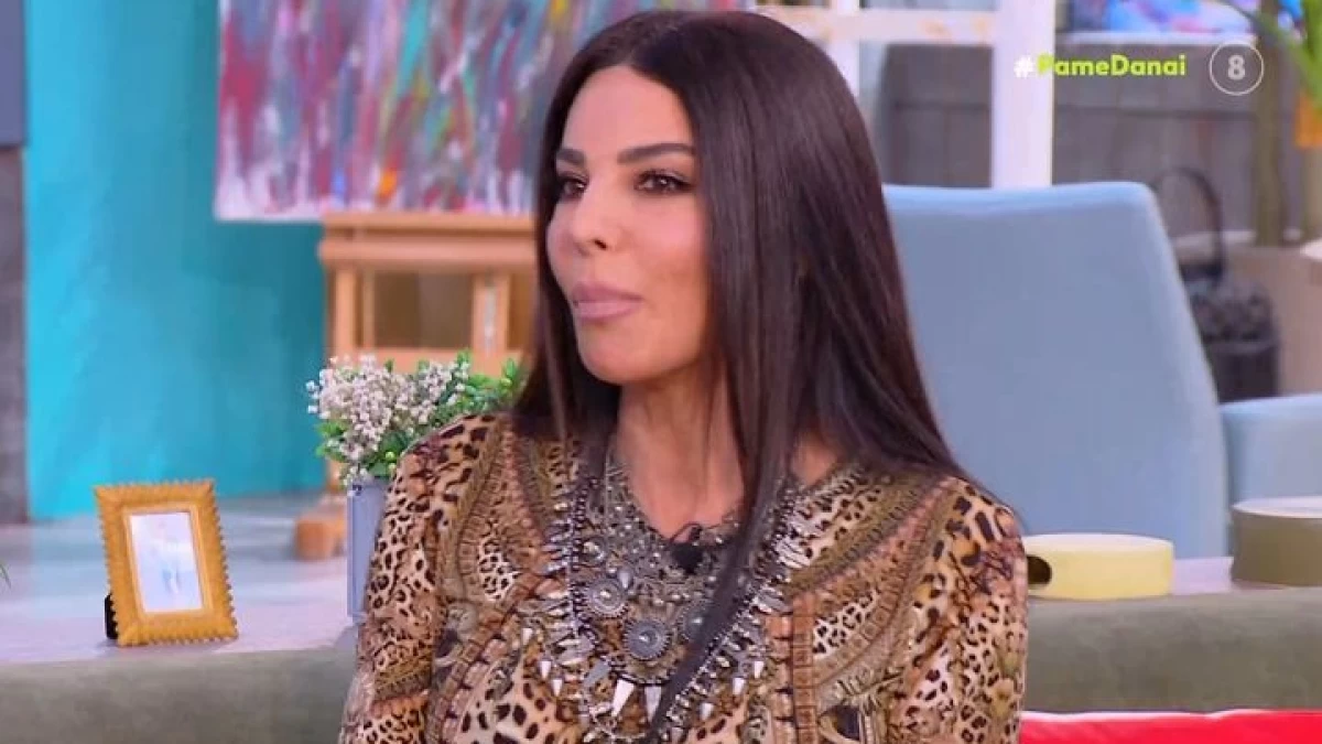 Κέλλυ Κελεκίδου: «Μιλάω και συγκινούμαι γιατί μου έδωσε μία ευχή...» - Η ιδιαίτερη σχέση με τον Βασίλη Καρρά