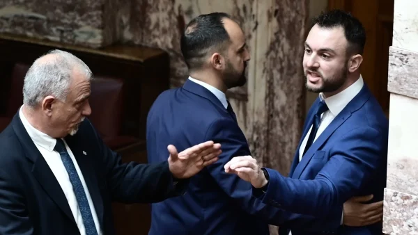 Συνελήφθη o Κωνσταντίνος Φλώρος - Oδηγείται στη ΓΑΔΑ