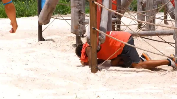 Survivor 3/4: «Έχουμε πρόβλημα με τον Σάββα...» - Σηκώθηκαν όλοι τρομαγμένοι, σταμάτησε ο αγώνας!