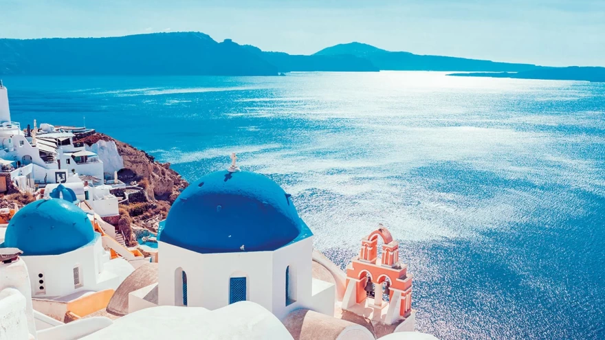 Στη Σαντορίνη για Πάσχα