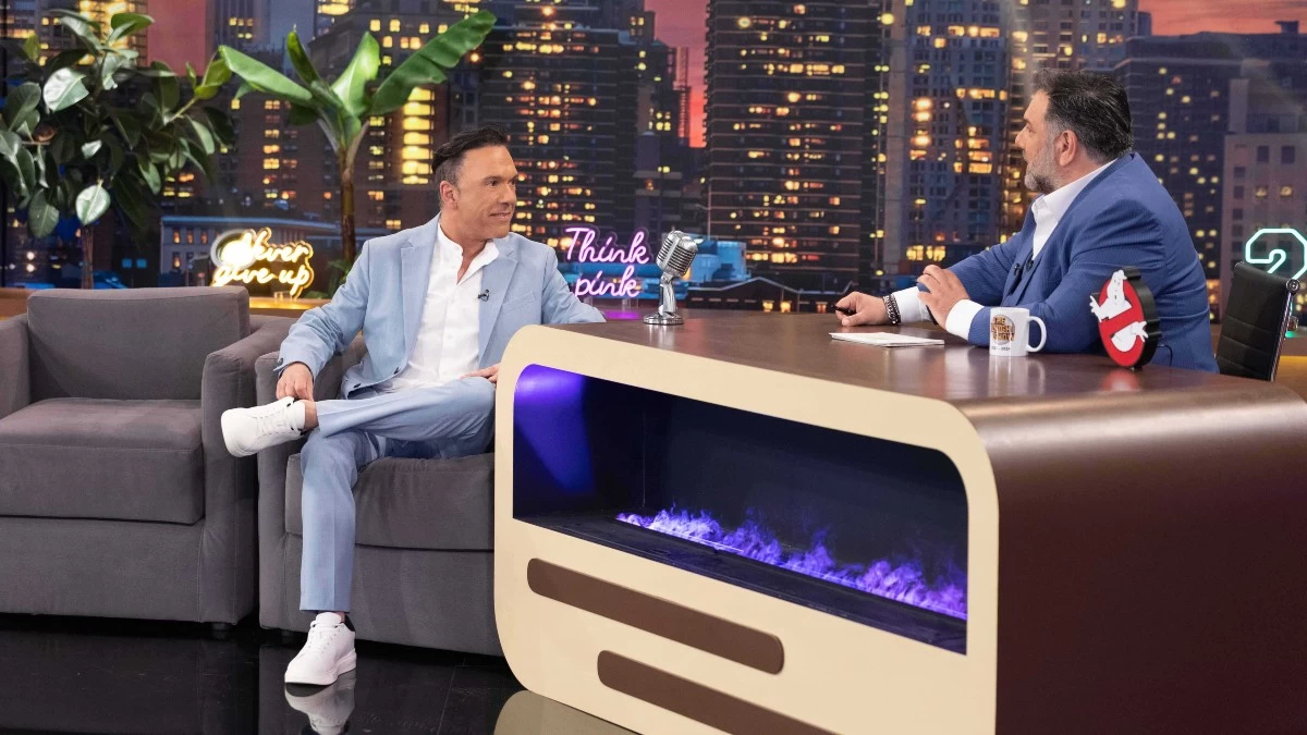 The 2Night Show: Η ανακοίνωση του ΑΝΤ1 για τον Γρηγόρη Αρναούτογλου