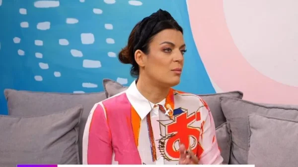 Χριστίνα Βραχάλη: «Τη βάζει πάνω μου και εκεί που το παιδί ουρλιάζει...» - Ανατριχιάζει με τα πρώτα λεπτά μετά τον τοκετό της