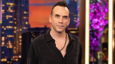 Πάνος Μουζουράκης: «Τις μπύρες τις πίνω πλέον χωρίς αλκοόλ» - Οι αλλαγές που έφερε η κόρη του στη ζωή του και το όνομά της