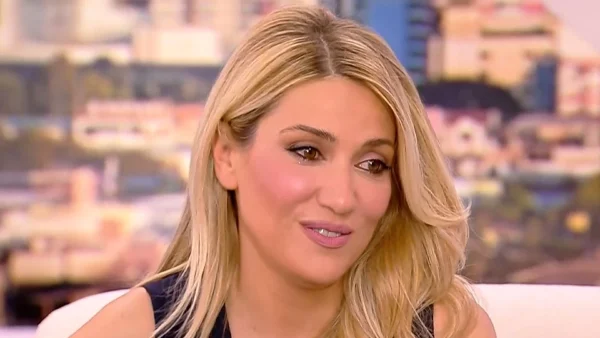 Έλενα Παπαβασιλείου: «Η τηλεόραση είχε βγει από το μυαλό μου, ήθελα να απομονωθώ»