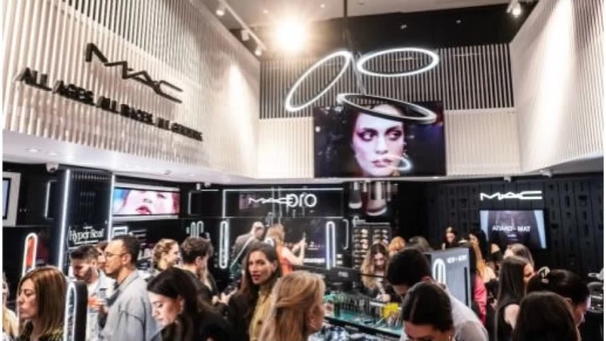 εσωτερικό καταστήματος MAC