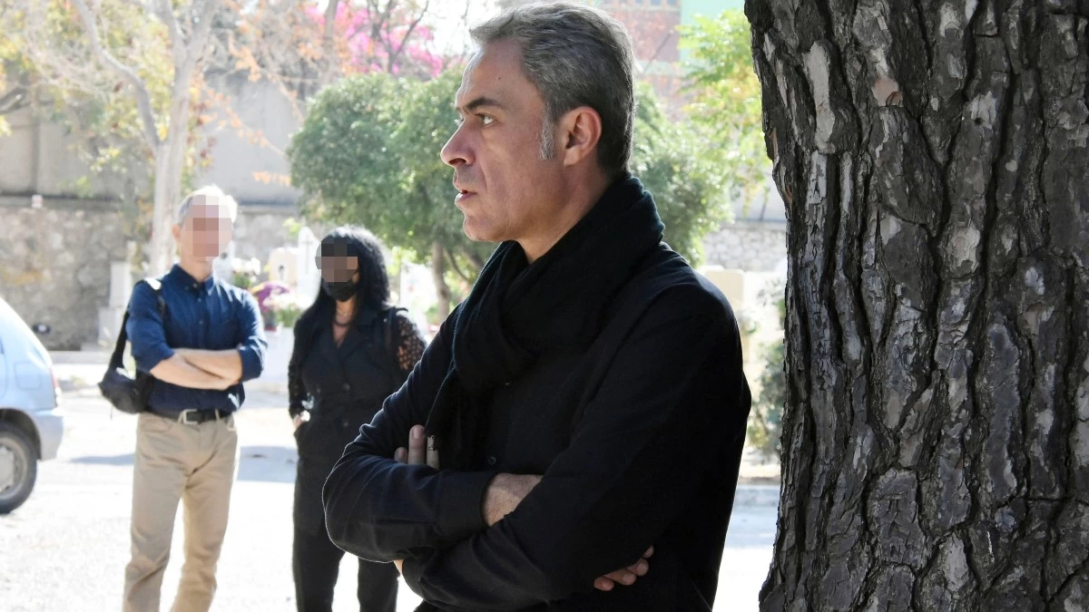 Θανάσης Κουρλαμπάς: «Ο γιος μου με παρακάλεσε να μην αναφερθώ ξανά σε εκείνον, είναι ντροπή αυτό»