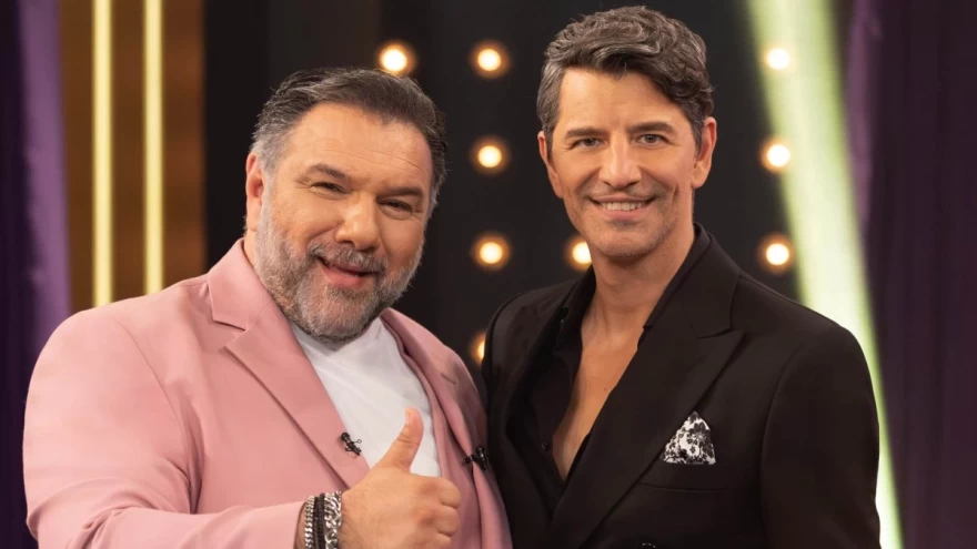 THE 2NIGHT SHOW Σάκης Ρουβάς