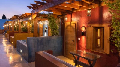 10GR Βοutique Hotel & Wine bar: Πολυτελής διαμονή στην καρδιά της μεσαιωνικής ιστορίας