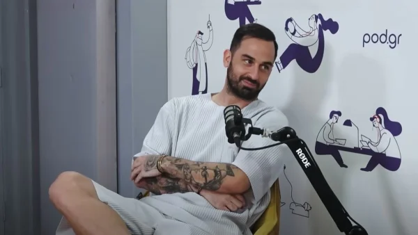 Άρης Σοϊλέδης: «Μετά το χωρισμό μου στέλνουν φωτογραφίες με δονητές, άνδρες να αυνανίζονται» - «Είναι κουραστική και εξαντλητική η δημοσιότητα»