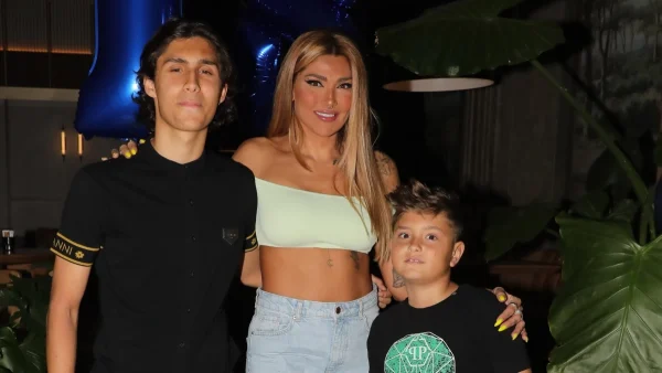 Αγγελική Ηλιάδη: Ημέρα χαράς για τον γιο της, Μπάμπη Λαζαρίδη - «Αγάπη μου, φως της ζωής μου...»