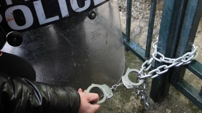 Συνελήφθη γνωστός δικηγόρος για ενδοοικογενειακή βία - Όλη η αλήθεια για τον άγριο ξυλοδαρμό