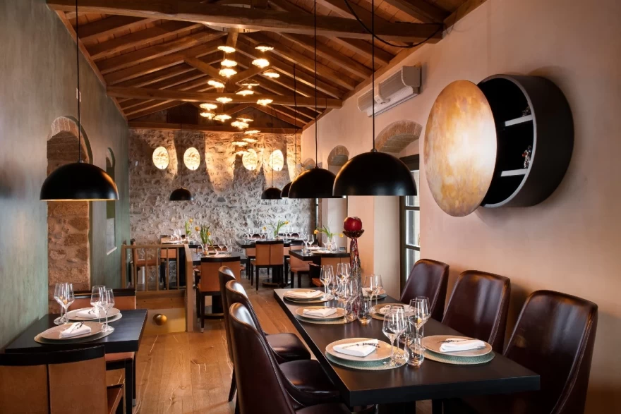 Chrisovoulo Restaurant & Bar