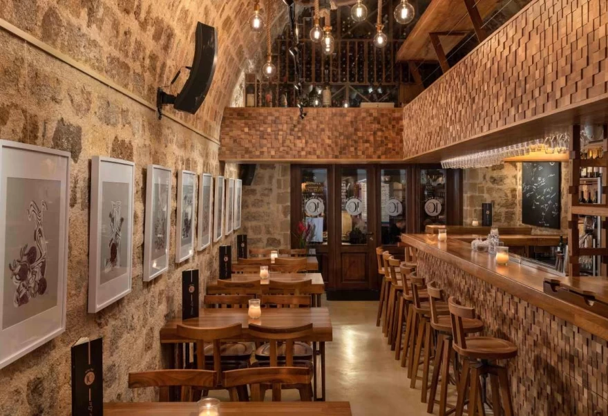 wine bar 10GR Hotel