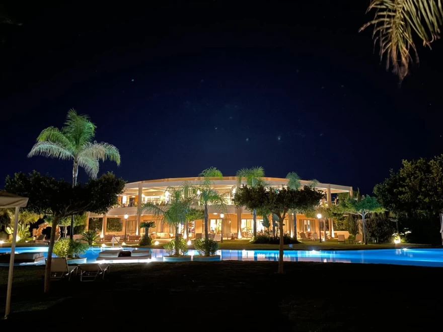 Elysian Luxury Hotel & Spa
