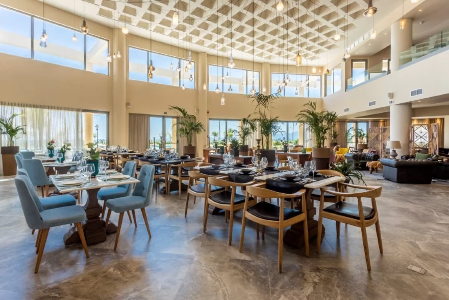 Καλαμάτα Elysian Luxury Hotel & Spa εστιατόριο