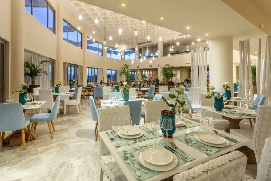 Elysian Luxury Hotel & Spa Καλαμάτα εστιατόριο