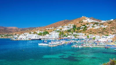 Καλοκαίρι στην Ίο:  Μια αναλυτική εξερεύνηση του μαγευτικού αυτού Κυκλαδίτικου νησιού