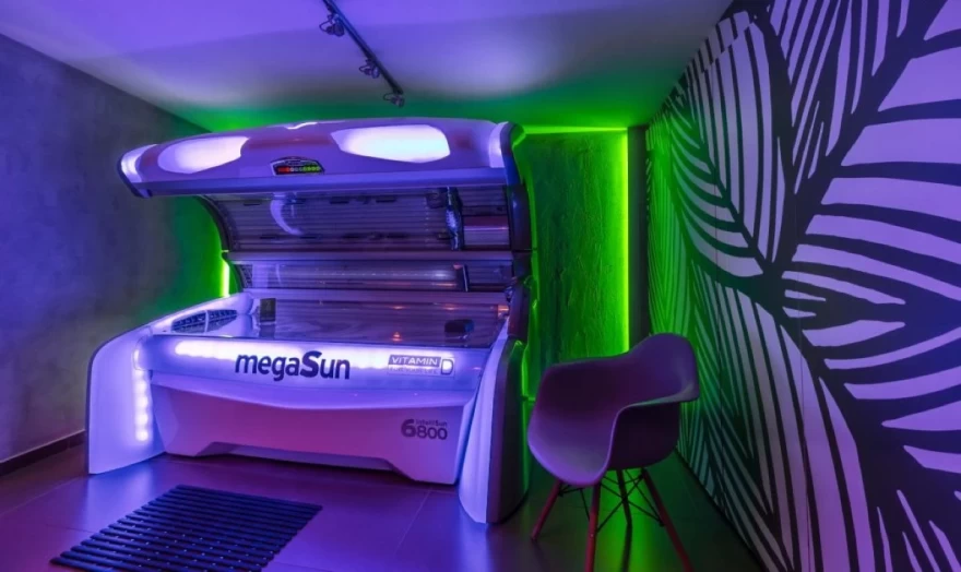 kiwi megatan