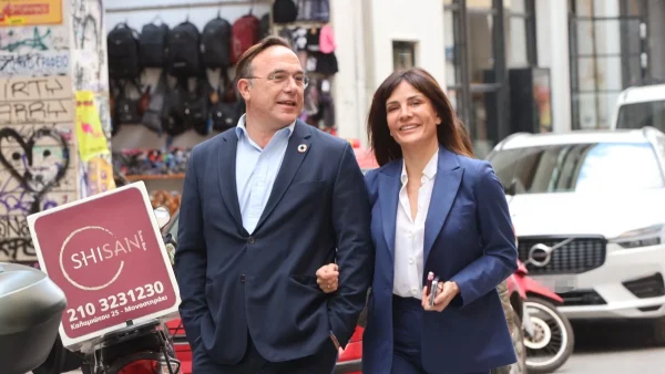 Δήμητρα Ματσούκα: «Σταματήστε, δεν μπορώ! Θέλω να τον φιλήσω» - Το φιλί στο στόμα με τον Πέτρο Κόκκαλη μπροστά σε όλους μετά τη δήλωσή του