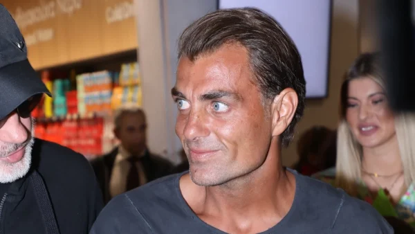 Στέλιος Χανταμπάκης: «Μπήκαν με κόσμο μέσα, ήταν έτοιμοι για όλα» - Η πρώτη αντίδραση μετά τη ληστεία στο σπίτι του αδερφού του