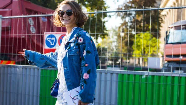 It's hot out there: 12 stylish looks για να φορέσεις στον καύσωνα