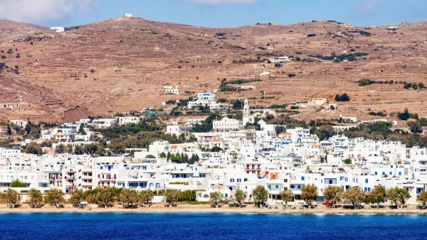 Ένας οδηγός για αξέχαστες καλοκαιρινές διακοπές στην Τήνο