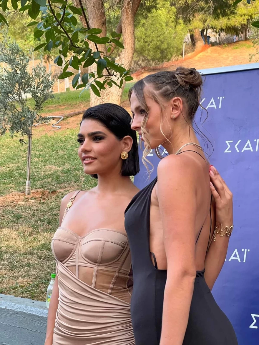 Ζωή Ασουμανάκη, Άιρα Αντομαϊτύτε