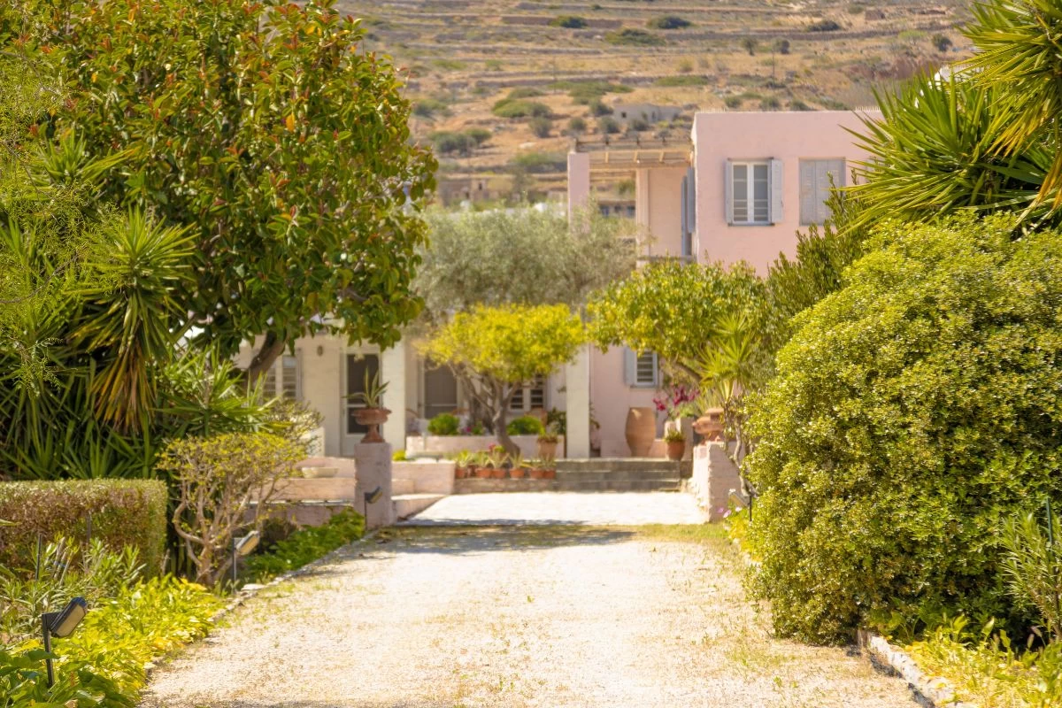 Φοίνικας Σύρου - Vergos Real Estate