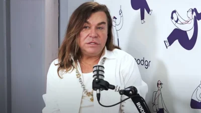 Κατάθεση ψυχής από τον Τρύφωνα Σαμαράς: «Άργησα να το κάνω με άντρα! Όταν το ανακάλυψαν οι γονείς μου...»