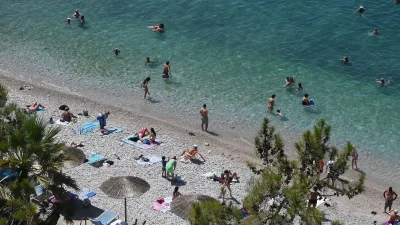 Καιρός σήμερα 12/7: Καύσωνας με υψηλές θερμοκρασίες - Μεγάλη προσοχή