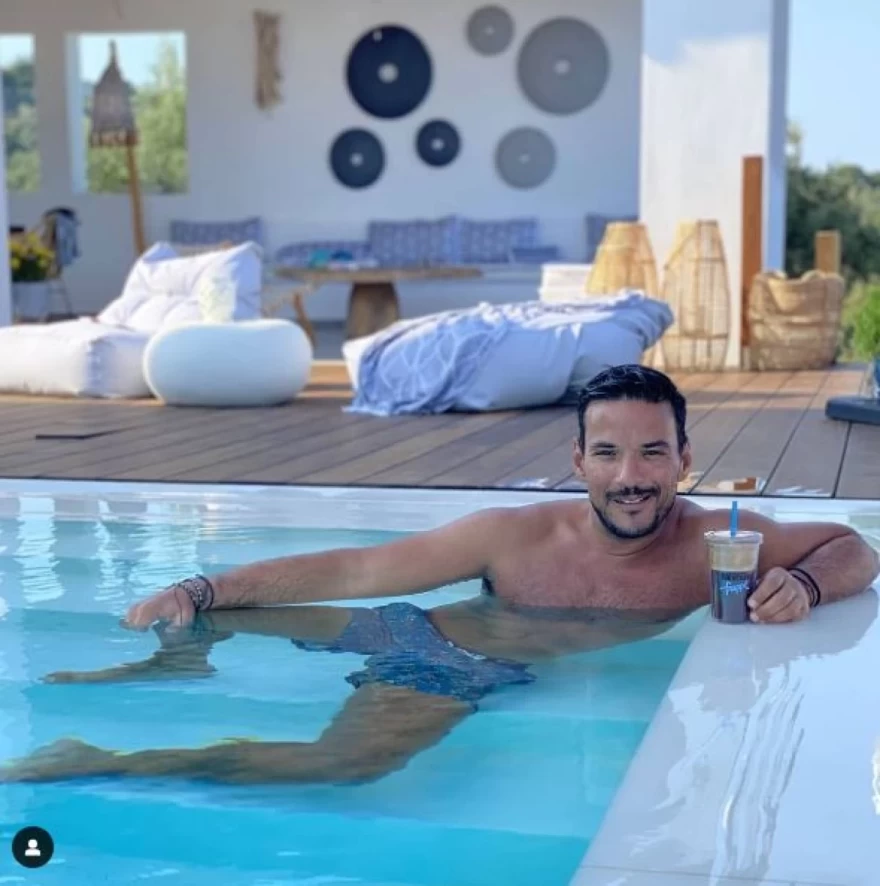 Κώστας Τσουρός εξοχικό σπίτι