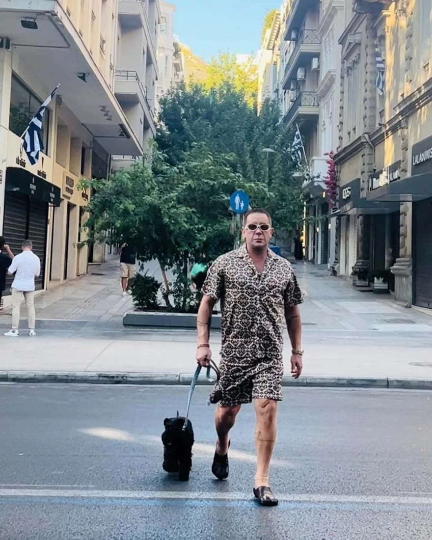 γιώργος μαζωνάκης κέντρο αθήνας
